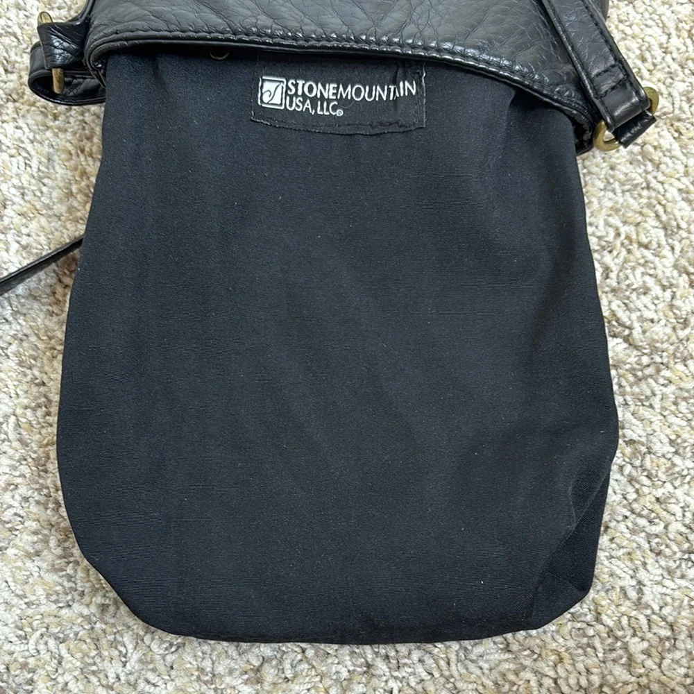 Stone Mountain Accessories Crossbody Bag Black - Picture 10 of 15